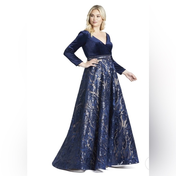 NWT Mac Duggal Midnight Velvet A Line Evening Gown 18W